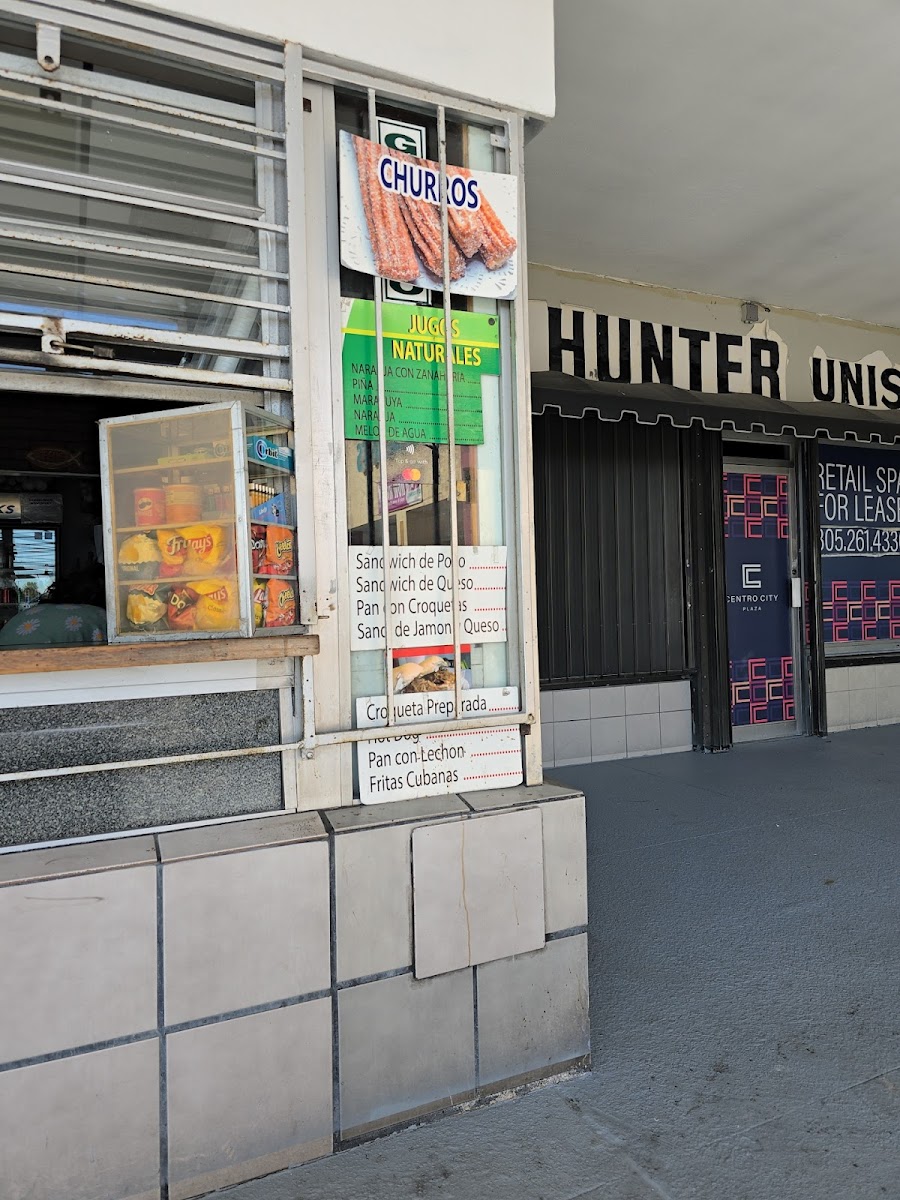 Snack Hunter Cafetería Photos 2